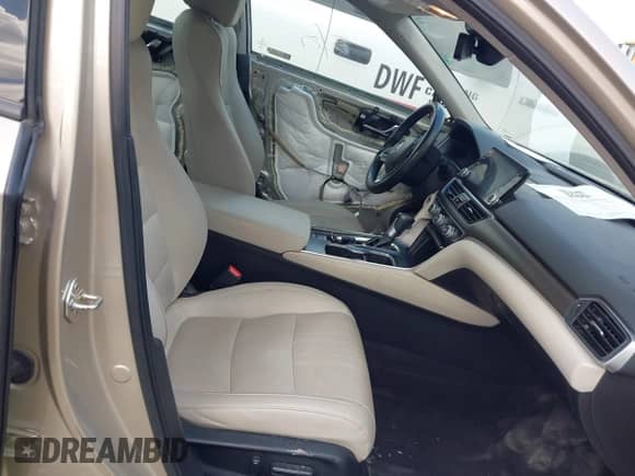 2019 Honda Accord EX-L с VIN 1HGCV1F57KA026004, выставлен на аукционе IAAI как лот 42775738 с пробегом 126 469 миль миль и . История ставок и продаж доступна на DreamBid. Изображение 5.