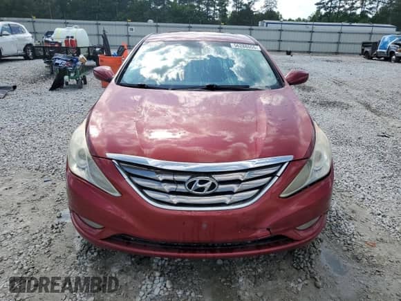 2012 Hyundai Sonata SE z VIN 5NPEC4AC9CH391654, wystawiony jako Copart lot #56288655 z przebiegiem 307 490 mil mil oraz Szkoda całkowita • Salvage title. Historia ofert i sprzedaży dostępna na DreamBid. Obrazek 5.