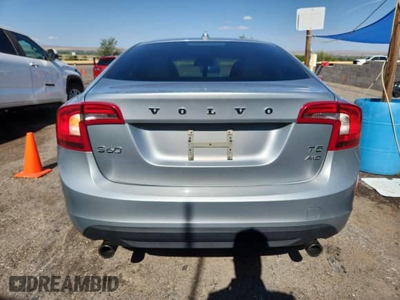2013 Volvo S60 T5 с VIN YV1612FH8D2175259, выставлен на аукционе Copart как лот 69475315 с пробегом 115 089 миль миль и Списание • Salvage title. История ставок и продаж доступна на DreamBid. Изображение 6.