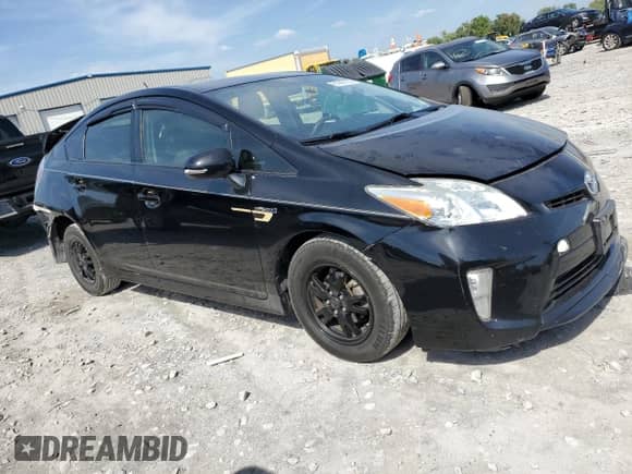 2015 Toyota Prius Two z VIN JTDKN3DU9F1880515, wystawiony jako Copart lot #81950185 z przebiegiem 120 109 mil mil oraz Szkoda całkowita • Salvage title. Historia ofert i sprzedaży dostępna na DreamBid. Obrazek 4.
