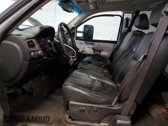 2008 Chevrolet Silverado 2500HD LTZ with VIN 1GCHK29628E214826, listed as a Copart auction lot 69103175 with 367,303 mi miles and Clean title. Bid and sale history available at DreamBid. Image 7.