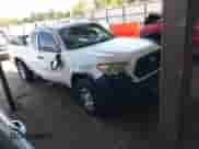 2017 Toyota Tacoma SR z VIN 5TFRX5GN0HX089346, wystawiony jako IAAI lot #43344065 z przebiegiem 227 719 mil mil oraz . Historia ofert i sprzedaży dostępna na DreamBid. Obrazek 1.