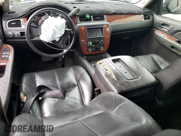 2008 Chevrolet Tahoe with VIN 1GNFC13558R174269, listed as a Copart auction lot 86560864 with 257,814 mi miles and Salvage title. Bid and sale history available at DreamBid. Image 8.