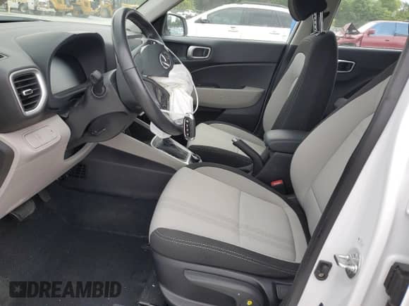 2024 Hyundai Venue SEL с VIN KMHRC8A32RU329399, выставлен на аукционе Copart как лот 60818175 с пробегом 29 312 миль миль и Списание • Salvage title. История ставок и продаж доступна на DreamBid. Изображение 7.