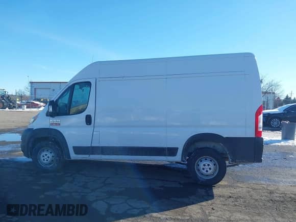 2019 Ram ProMaster Cargo with VIN 3C6TRVBG9KE553046, listed as a IAAI auction lot 41644330 with 98,875 mi miles and . Bid and sale history available at DreamBid. Image 14.