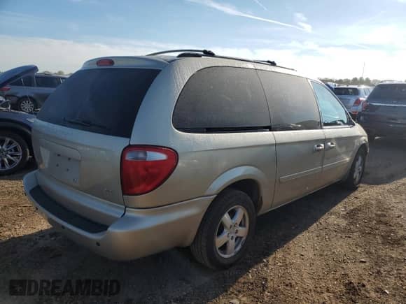 2007 Dodge Grand Caravan SXT with VIN 2D4GP44L87R218826, listed as a Copart auction lot 70884825 with 105,680 mi miles and Salvage title. Bid and sale history available at DreamBid. Image 3.