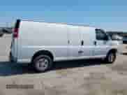 2020 Chevrolet Express Cargo с VIN 1GCWGBFP8L1131665, выставлен на аукционе Copart как лот 52414635 с пробегом 55 721 миль миль и Списание • Salvage title. История ставок и продаж доступна на DreamBid. Изображение 3.