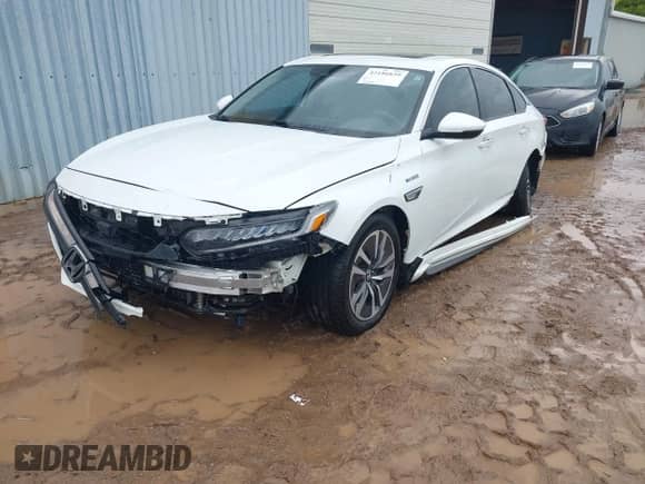 2018 Honda Accord Touring with VIN 1HGCV3F94JA012834, listed as a IAAI auction lot 42186839 with 110,892 mi miles and . Bid and sale history available at DreamBid. Image 2.