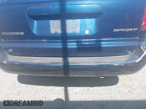 2002 Dodge Caravan Sport with VIN 1B4GP443X2B707150, listed as a IAAI auction lot 43446280 with 223,264 mi miles and . Bid and sale history available at DreamBid. Image 6.