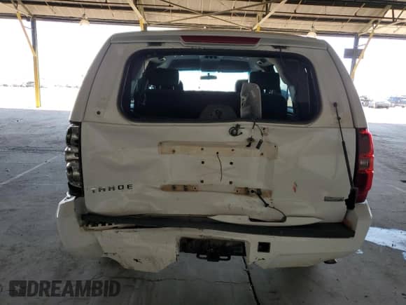 2010 Chevrolet Tahoe Commercial с VIN 1GNUKAE05AR265706, выставлен на аукционе Copart как лот 72582704 с пробегом 75 881 миль миль и Списание • Salvage title. История ставок и продаж доступна на DreamBid. Изображение 6.