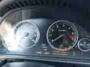 2013 BMW 5 Series 528i xDrive z VIN WBAXH5C50DD114488, wystawiony jako IAAI lot #42934634 z przebiegiem 103 848 mil mil oraz . Historia ofert i sprzedaży dostępna na DreamBid. Obrazek 7.