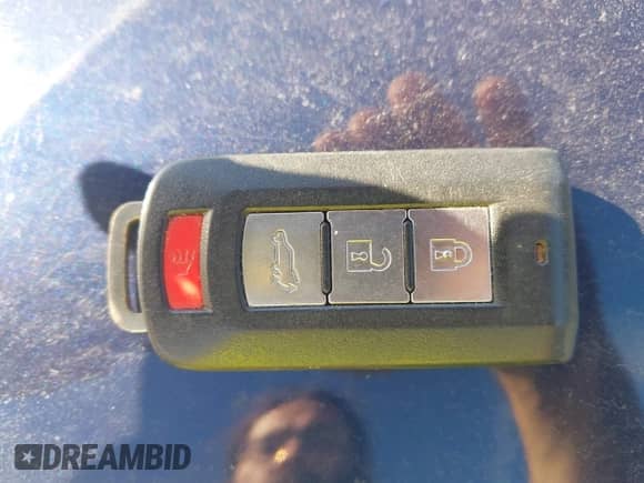 2019 Mitsubishi Outlander ES z VIN JA4AZ3A39KZ004223, wystawiony jako IAAI lot #43507250 z przebiegiem 88 621 mil mil oraz . Historia ofert i sprzedaży dostępna na DreamBid. Obrazek 11.