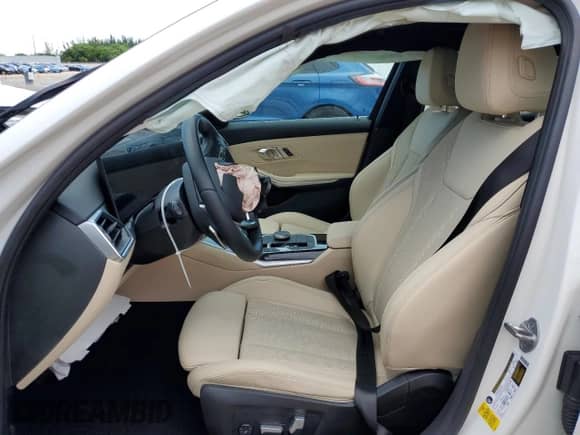 2023 BMW 3 Series 330i z VIN 3MW69FF0XP8D11071, wystawiony jako Copart lot #80536015 z przebiegiem 10 129 mil mil oraz Nie do naprawy • Non repairable. Historia ofert i sprzedaży dostępna na DreamBid. Obrazek 7.