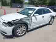 2014 Chrysler 300 z VIN 2C3CCARG8EH201274, wystawiony jako IAAI lot #42227142 z przebiegiem 151 514 mil mil oraz . Historia ofert i sprzedaży dostępna na DreamBid. Obrazek 17.