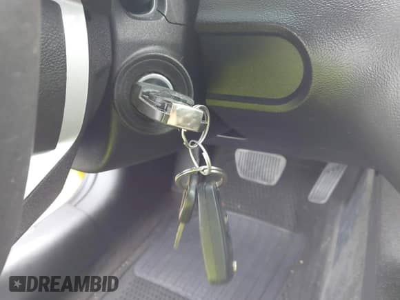 2010 Chevrolet Camaro 2LT z VIN 2G1FC1EV7A9168469, wystawiony jako IAAI lot #43360926 z przebiegiem 108 461 mil mil oraz . Historia ofert i sprzedaży dostępna na DreamBid. Obrazek 11.