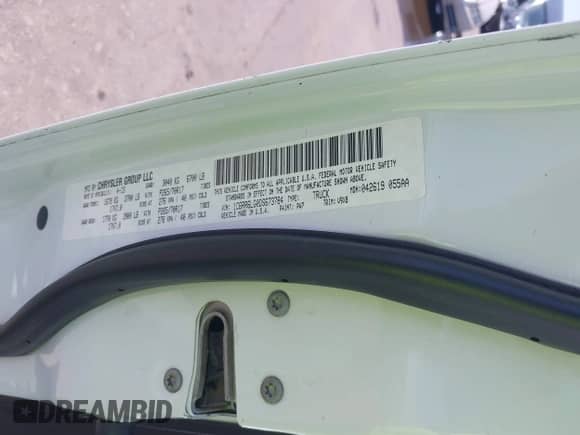 2013 Ram 1500 SLT z VIN 1C6RR6LG0DS673784, wystawiony jako IAAI lot #39858283 z przebiegiem 209 790 mil mil oraz . Historia ofert i sprzedaży dostępna na DreamBid. Obrazek 9.