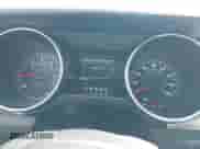 2022 Ford Mustang EcoBoost z VIN 1FATP8UH5N5124109, wystawiony jako IAAI lot #43166721 z przebiegiem 77 805 mil mil oraz . Historia ofert i sprzedaży dostępna na DreamBid. Obrazek 7.