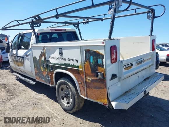 2022 Chevrolet Silverado 2500HD Work Truck z VIN 1GB1YLE78NF325329, wystawiony jako IAAI lot #41810070 z przebiegiem 34 933 mil mil oraz . Historia ofert i sprzedaży dostępna na DreamBid. Obrazek 3.