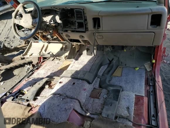 2004 Chevrolet Silverado 1500 LT with VIN 2GCEC13T441419939, listed as a Copart auction lot 71650585 with Not provided miles and Salvage title. Bid and sale history available at DreamBid. Image 8.
