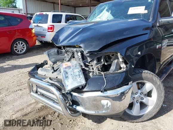 2021 Ram 1500 Tradesman z VIN 3C6RR7KT5MG616198, wystawiony jako IAAI lot #42091537 z przebiegiem Nie podano mil oraz . Historia ofert i sprzedaży dostępna na DreamBid. Obrazek 6.