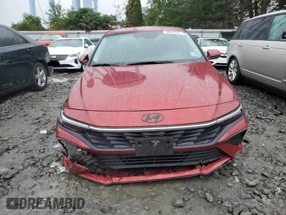 2024 Hyundai Elantra Blue z VIN KMHLM4DJ7RU094178, wystawiony jako Copart lot #69817015 z przebiegiem 19 248 mil mil oraz Szkoda całkowita • Salvage title. Historia ofert i sprzedaży dostępna na DreamBid. Obrazek 5.