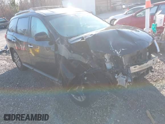 2014 Nissan Pathfinder SV z VIN 5N1AR2MN4EC704490, wystawiony jako IAAI lot #41453742 z przebiegiem 180 951 mil mil oraz . Historia ofert i sprzedaży dostępna na DreamBid. Obrazek 1.