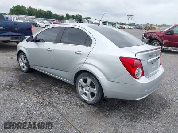 2016 Chevrolet Sonic LTZ с VIN 1G1JE5SB1G4131452, выставлен на аукционе IAAI как лот 42478255 с пробегом 162 621 миль миль и . История ставок и продаж доступна на DreamBid. Изображение 3.