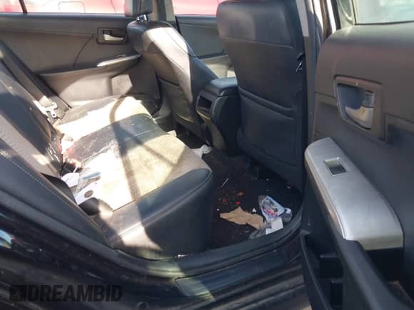 2014 Toyota Camry L z VIN 4T1BF1FK6EU352050, wystawiony jako IAAI lot #43385506 z przebiegiem 225 250 mil mil oraz . Historia ofert i sprzedaży dostępna na DreamBid. Obrazek 8.