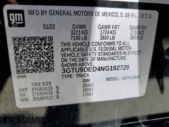 2022 GMC Sierra 1500 SLT z VIN 3GTU9DED4NG192729, wystawiony jako Copart lot #90718645 z przebiegiem 1 913 mil mil oraz Czysty tytuł • Clean title. Historia ofert i sprzedaży dostępna na DreamBid. Obrazek 12.