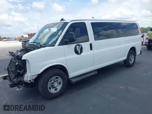 2019 Chevrolet Express Passenger LT с VIN 1GAZGPFG9K1266347, выставлен на аукционе IAAI как лот 42531922 с пробегом 141 523 миль миль и . История ставок и продаж доступна на DreamBid. Изображение 2.