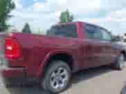 2025 Ram 1500 Big Horn z VIN 1C6RRFFG1SN509435, wystawiony jako IAAI lot #42658494 z przebiegiem 8 021 mil mil oraz . Historia ofert i sprzedaży dostępna na DreamBid. Obrazek 14.