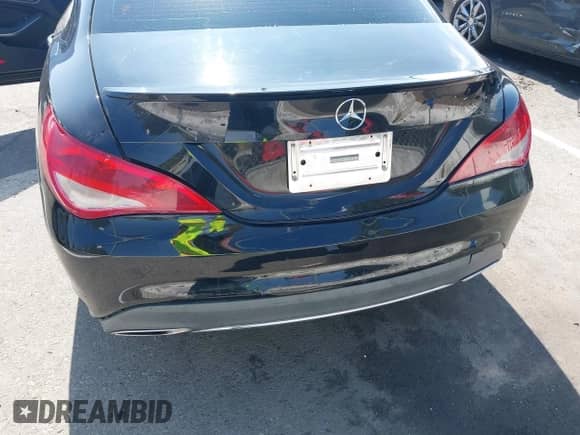 2017 Mercedes-Benz CLA 250 z VIN WDDSJ4EB5HN428030, wystawiony jako IAAI lot #42608535 z przebiegiem 93 791 mil mil oraz . Historia ofert i sprzedaży dostępna na DreamBid. Obrazek 6.