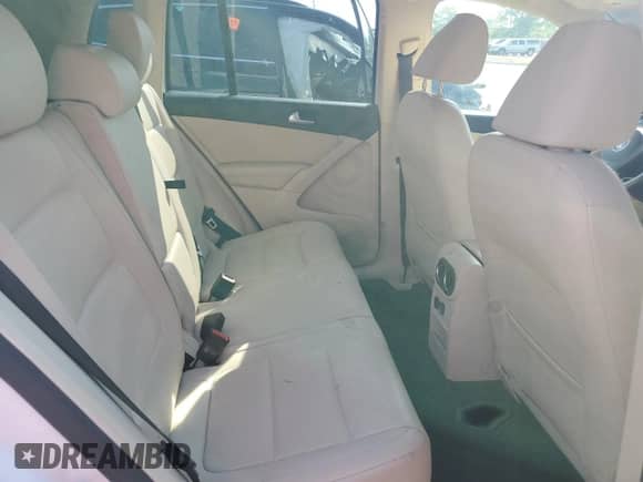 2017 Volkswagen Tiguan S с VIN WVGBV7AX4HK019967, выставлен на аукционе Copart как лот 68024925 с пробегом 100 223 миль миль и Списание • Salvage title. История ставок и продаж доступна на DreamBid. Изображение 11.