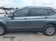 2019 Volkswagen Tiguan S с VIN 3VV1B7AX6KM047182, выставлен на аукционе IAAI как лот 42926074 с пробегом 93 990 миль миль и . История ставок и продаж доступна на DreamBid. Изображение 14.