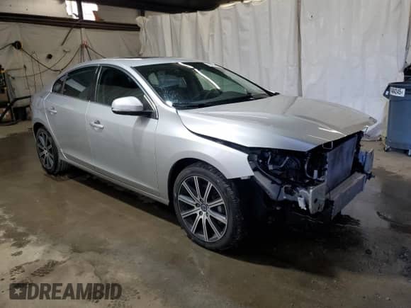 2017 Volvo S60 Inscription с VIN LYV402TK8HB135817, выставлен на аукционе Copart как лот 86475535 с пробегом 88 822 миль миль и Списание • Salvage title. История ставок и продаж доступна на DreamBid. Изображение 4.