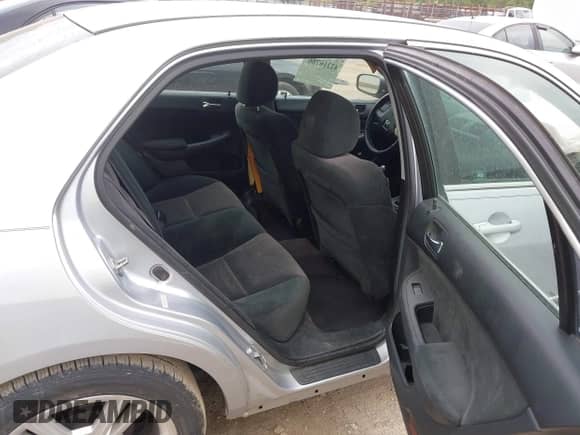 2005 Honda Accord LX с VIN 1HGCM554X5A167947, выставлен на аукционе IAAI как лот 42216786 с пробегом 232 589 миль миль и . История ставок и продаж доступна на DreamBid. Изображение 8.