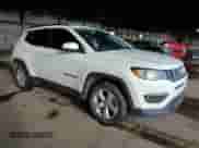 2018 Jeep Compass Latitude z VIN 3C4NJCBB2JT265560, wystawiony jako Copart lot #86600075 z przebiegiem 135 347 mil mil oraz Czysty tytuł • Clean title. Historia ofert i sprzedaży dostępna na DreamBid. Obrazek 4.