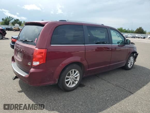 2018 Dodge Grand Caravan SXT z VIN 2C4RDGCG3JR326735, wystawiony jako Copart lot #70575815 z przebiegiem 81 073 mil mil oraz Szkoda całkowita • Salvage title. Historia ofert i sprzedaży dostępna na DreamBid. Obrazek 3.