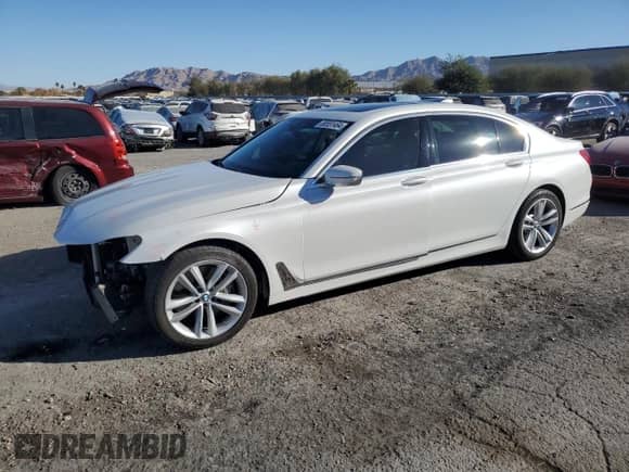 2019 BMW 7 Series 750i xDrive with VIN WBA7F2C50KB240508, listed as a Copart auction lot 80551464 with 51,271 mi miles and Salvage title. Bid and sale history available at DreamBid. Image 1.