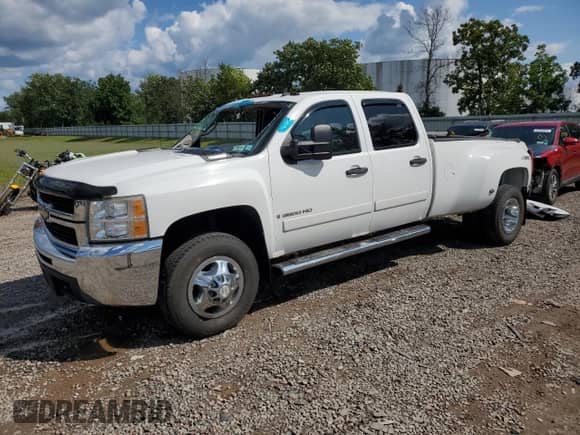 2008 Chevrolet Silverado 3500HD DRW LTZ с VIN 1GCJK33698F109162, выставлен на аукционе Copart как лот 67721014 с пробегом 56 478 миль миль и Списание • Salvage title. История ставок и продаж доступна на DreamBid. Изображение 1.
