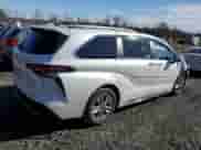 2023 Toyota Sienna Limited с VIN 5TDZSKFC6PS080376, выставлен на аукционе Copart как лот 49299375 с пробегом 105 881 миль миль и Списание • Salvage title. История ставок и продаж доступна на DreamBid. Изображение 3.