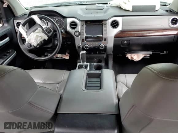 2016 Toyota Tundra Limited z VIN 5TFHY5F15GX528367, wystawiony jako Copart lot #71321055 z przebiegiem 136 125 mil mil oraz Szkoda całkowita • Salvage title. Historia ofert i sprzedaży dostępna na DreamBid. Obrazek 8.