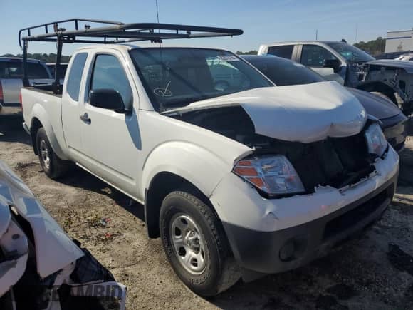 2019 Nissan Frontier SV with VIN 1N6BD0CTXKN779297, listed as a Copart auction lot 82876794 with 83,151 mi miles and Salvage title. Bid and sale history available at DreamBid. Image 4.