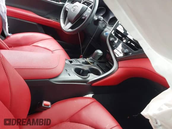 2022 Toyota Camry Hybrid XSE с VIN 4T1K31AK6NU592747, выставлен на аукционе IAAI как лот 42955541 с пробегом 40 933 миль миль и . История ставок и продаж доступна на DreamBid. Изображение 5.