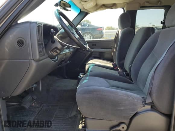 2006 Chevrolet Silverado 1500 Work Truck with VIN 1GCEC19V56Z220904, listed as a Copart auction lot 70778945 with 190,052 mi miles and Salvage title. Bid and sale history available at DreamBid. Image 7.