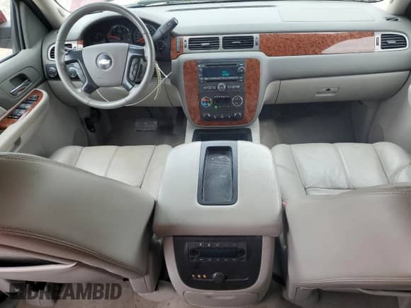 2008 Chevrolet Suburban 3LT z VIN 1GNFK16318J214777, wystawiony jako Copart lot #55481715 z przebiegiem 163 892 mil mil oraz Czysty tytuł • Clean title. Historia ofert i sprzedaży dostępna na DreamBid. Obrazek 8.