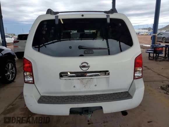 2008 Nissan Pathfinder SE с VIN 5N1AR18U48C666629, выставлен на аукционе Copart как лот 82064175 с пробегом 139 546 миль миль и Списание • Salvage title. История ставок и продаж доступна на DreamBid. Изображение 6.