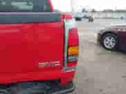 2005 GMC Sierra 1500 SLE с VIN 2GTEC19T251313708, выставлен на аукционе IAAI как лот 41949348 с пробегом 161 920 миль миль и . История ставок и продаж доступна на DreamBid. Изображение 12.