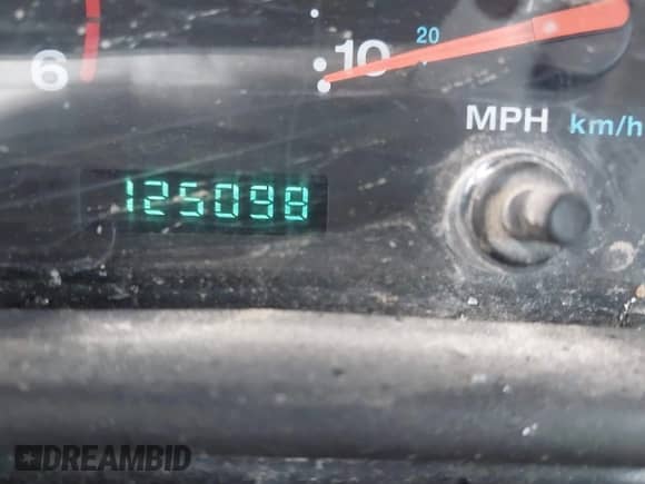 2001 Jeep Wrangler SE with VIN 1J4FA29P21P300094, listed as a IAAI auction lot 41871446 with 125,098 mi miles and . Bid and sale history available at DreamBid. Image 15.