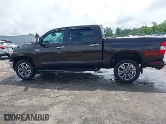 2019 Toyota Tundra SR5 с VIN 5TFAY5F10KX854202, выставлен на аукционе IAAI как лот 42184357 с пробегом 66 328 миль миль и . История ставок и продаж доступна на DreamBid. Изображение 14.